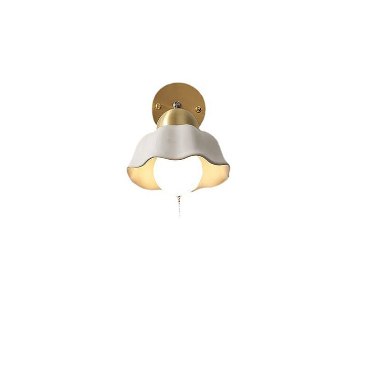 BowLift | Retro White Flowers Wall Lamp - Vintage Style for Your Interior