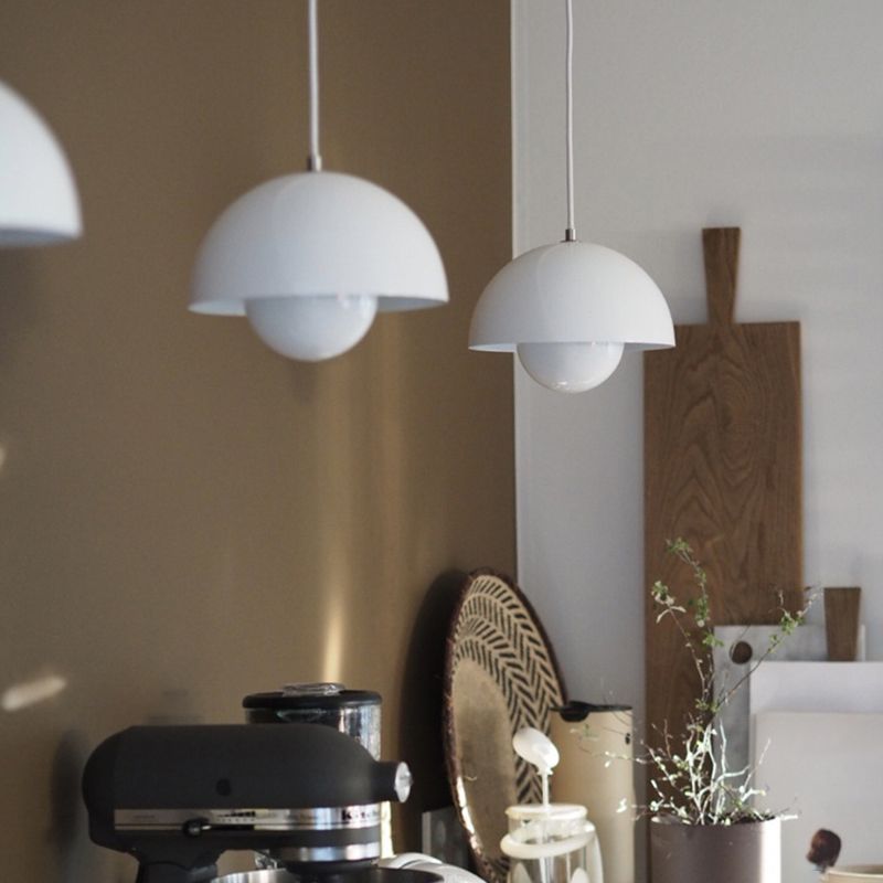 BowLift | AuroraBloom™ – Hanging Flower Pot Lamp for the Bedroom