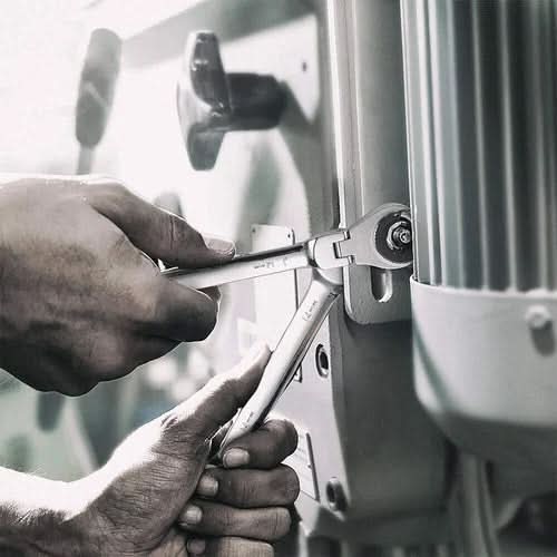 BowLift | Adjustable Ratchet Wrench for Pipe Connections (2-in-1)