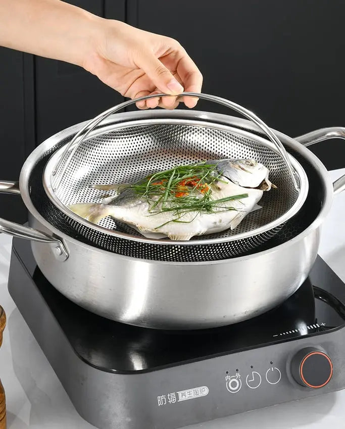 BowLift | Stainless steel steam insert with handle