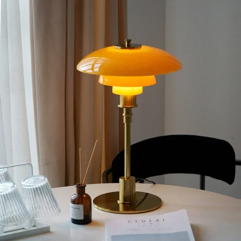 Nordic desk lamp made of glass – Minimalist LED desk light, modern and elegant, ideal for office and living spaces | Bowlift