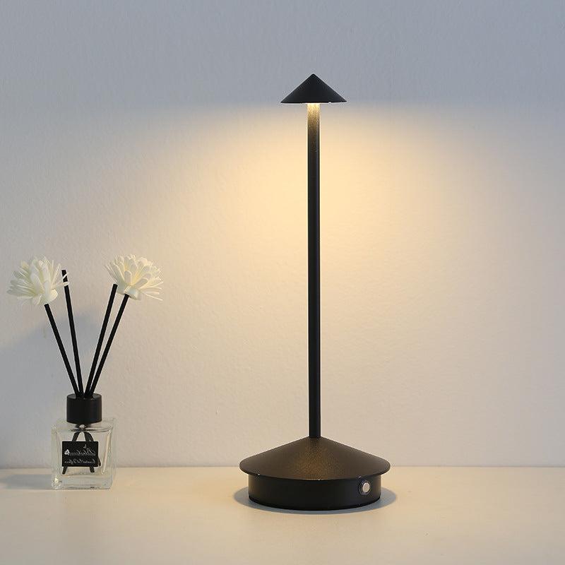 BowLift | Portable table lamp - Cordless lamp inspired by dimmable Pina Pro