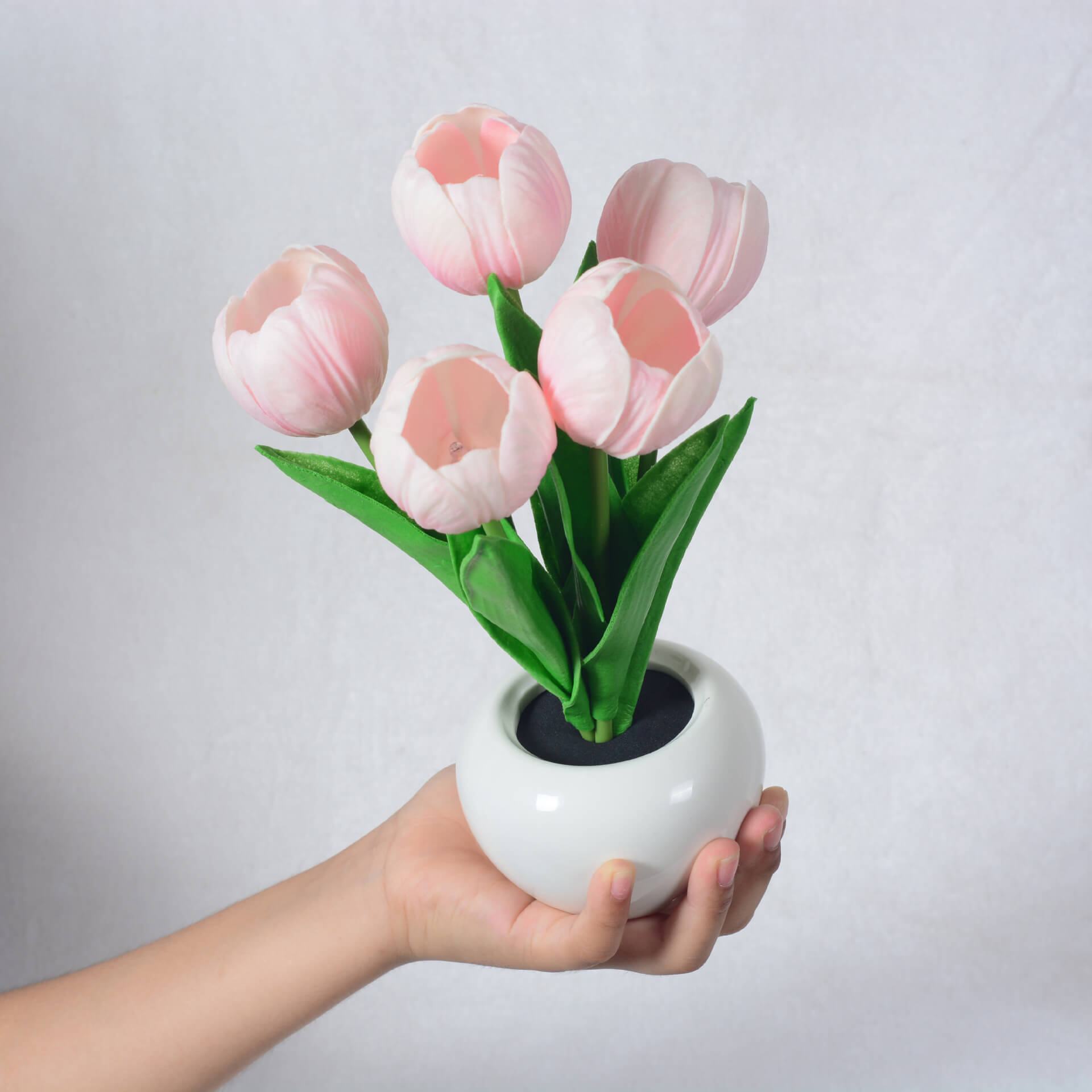 BowLift | Modern Creative Simulation Tulip Peony LED Night Light Table Lamp