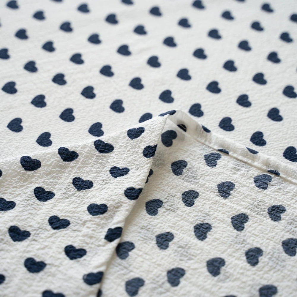 BowLift | Dotted Heart Table Cloth