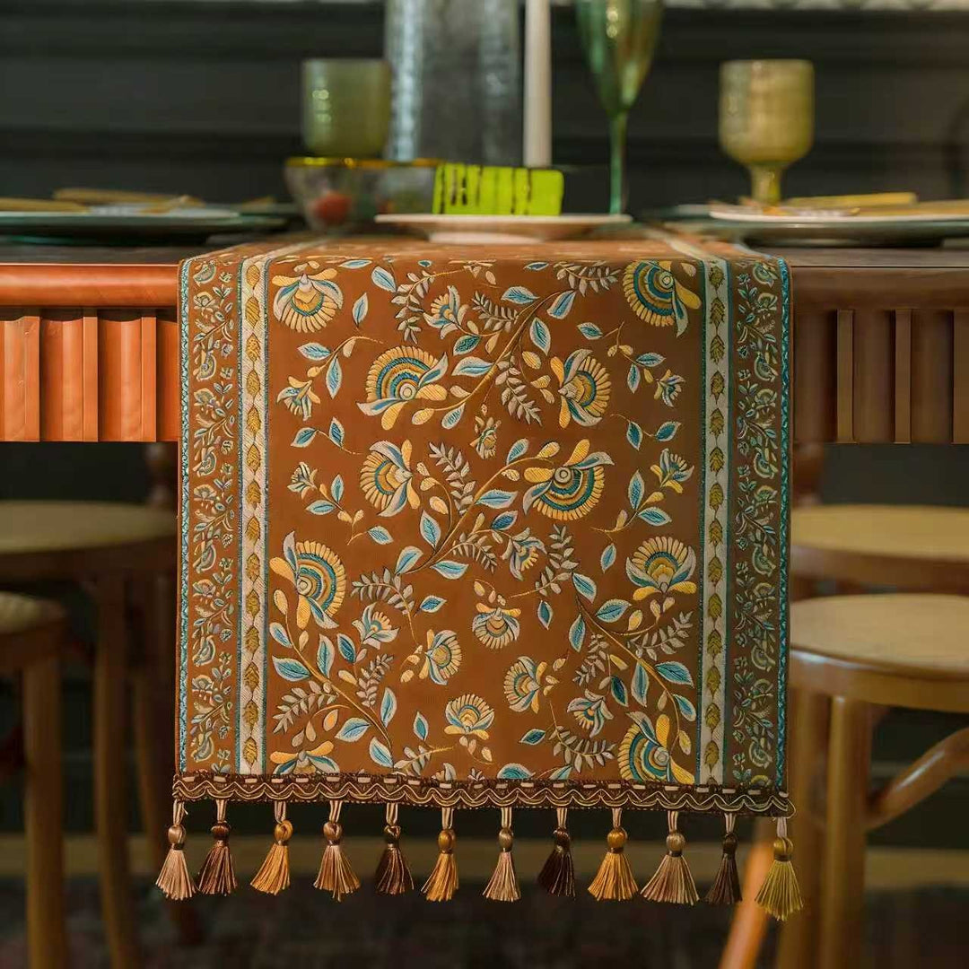 BowLift | European and American - Style Chenille Tablecloth