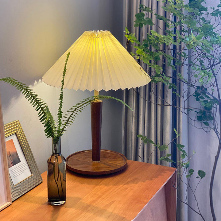 BowLift | Elegant Lamp from Natural Wood