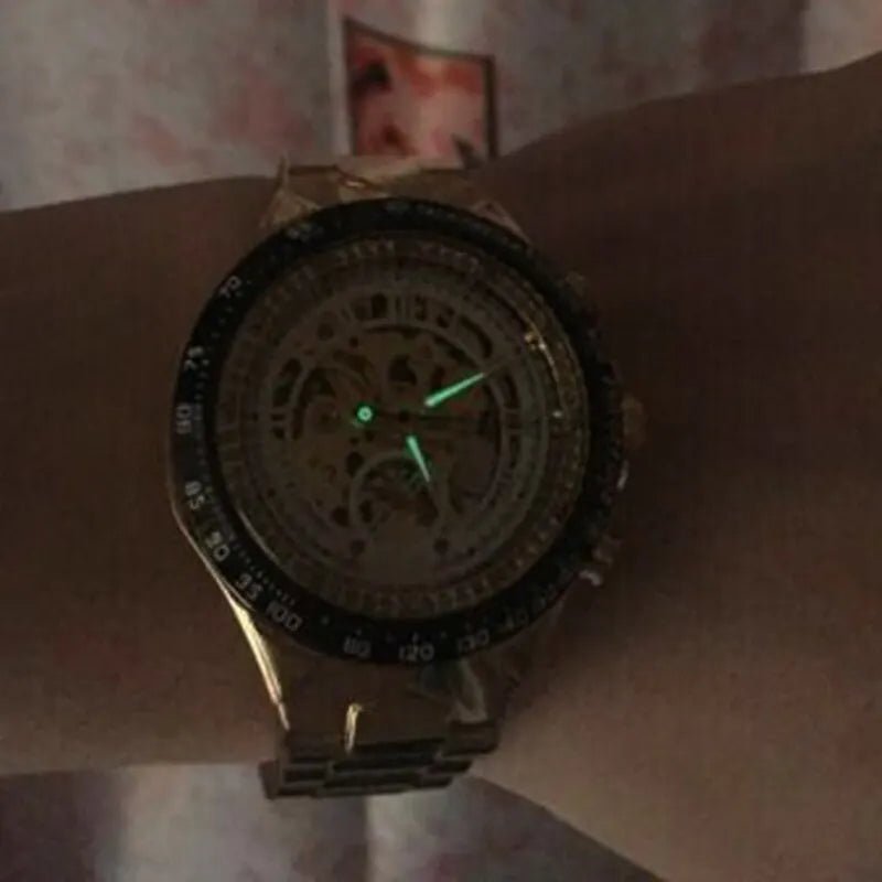 BowLift | Luxurious Mechanical Watch with Golden Shine
