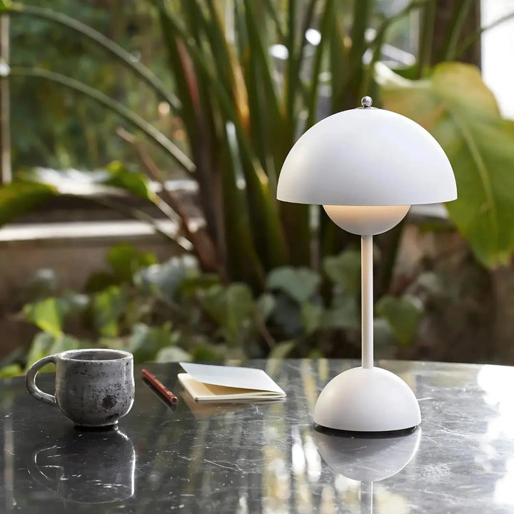 BowLift | FrostLight - Modern Table Lamp