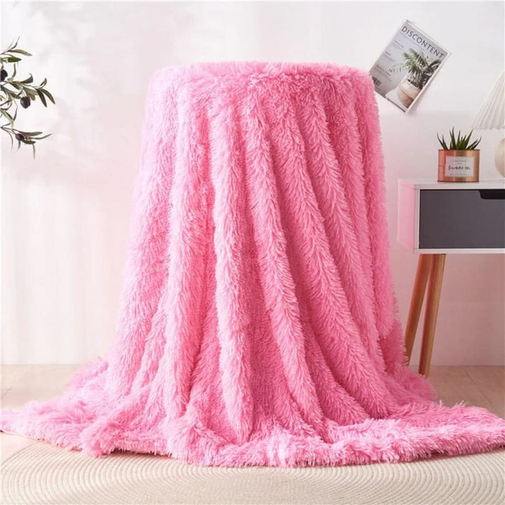BowLift | Soft artificial fur blanket with velvet-like warmth