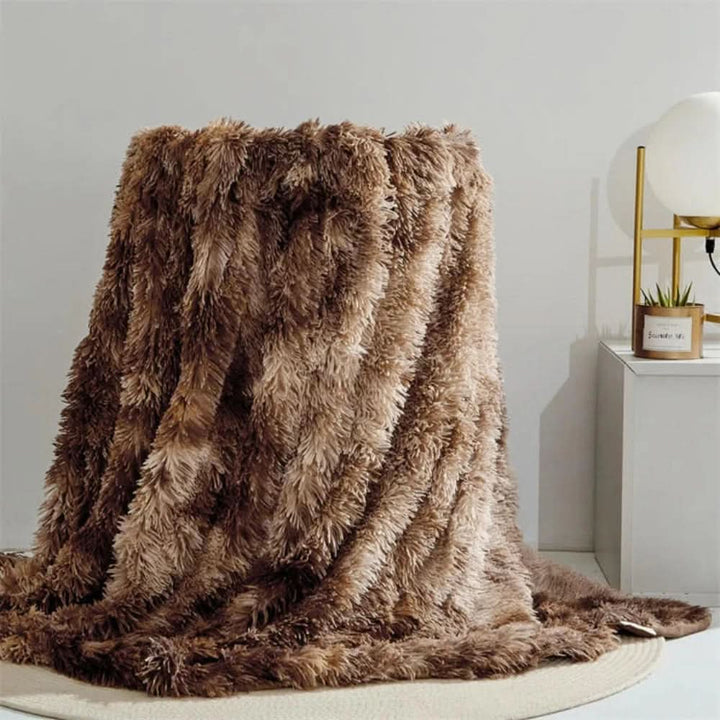 BowLift | Soft artificial fur blanket with velvet-like warmth