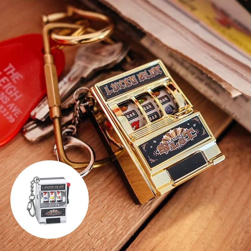 BowLift | Keychain designed as a slot machine