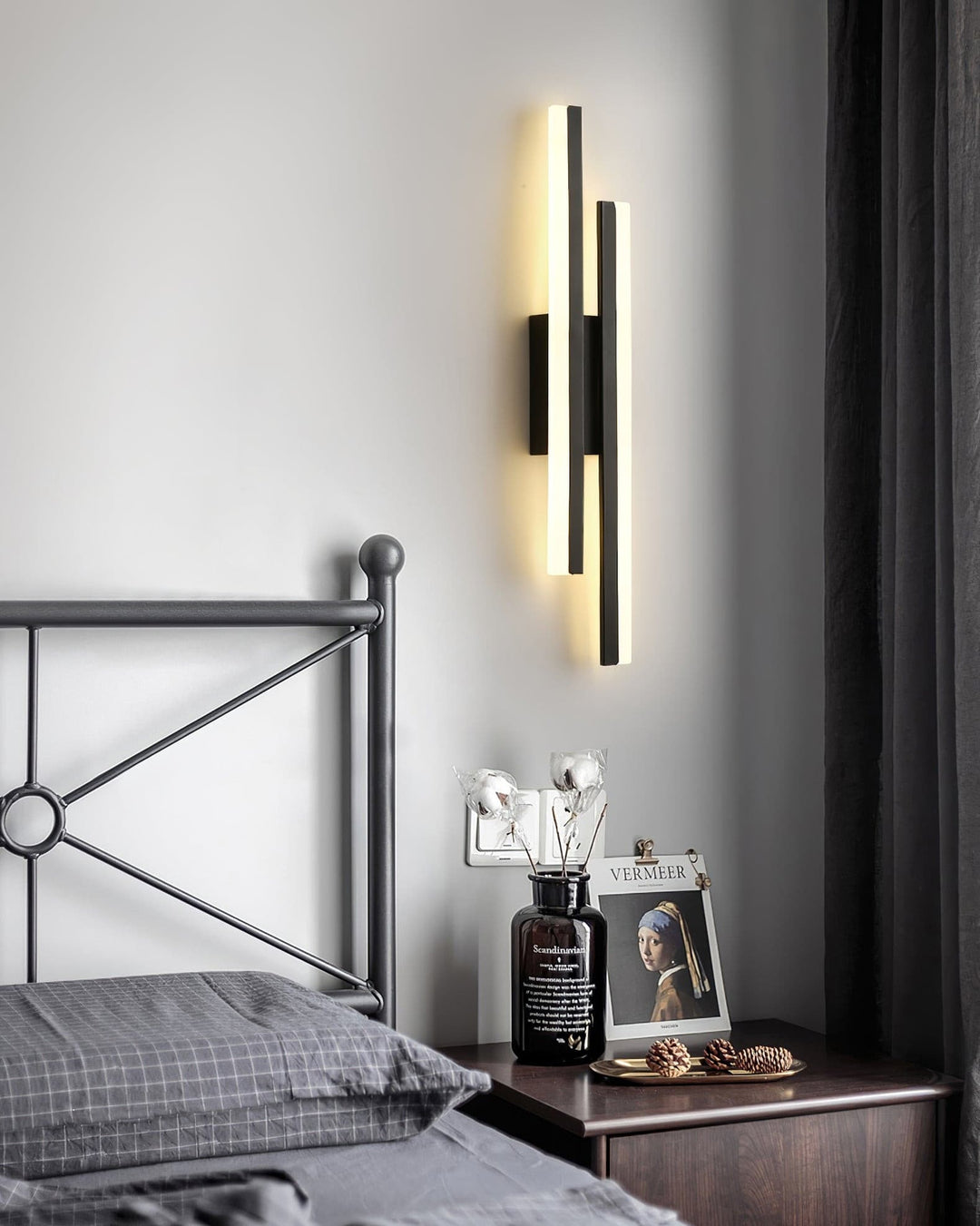 BowLift | Stylish LED Wall Lamp for Minimalist Spaces