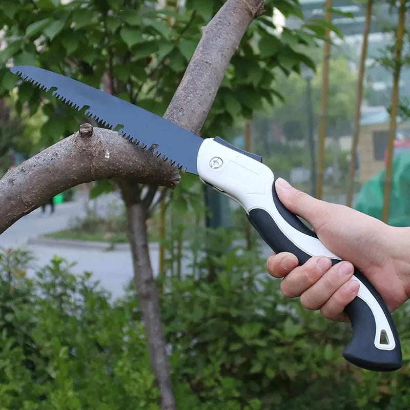 BowLift | Folding Saw made of Carbon Steel – Fast Cut through Ω Tooth Design
