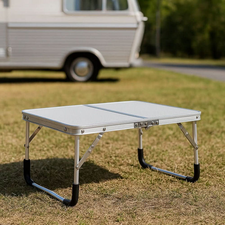 BowLift | Folding outdoor table with aluminium frame & suitcase design