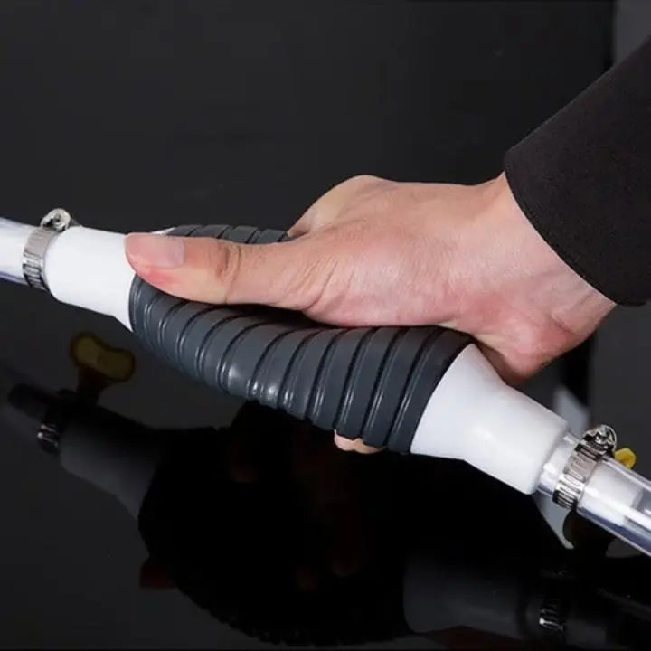 BowLift | Liquid suction pump for quick cleaning