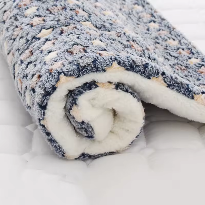 Washable dog blanket soft non-slip ideal for sofa bed and car Bowlift