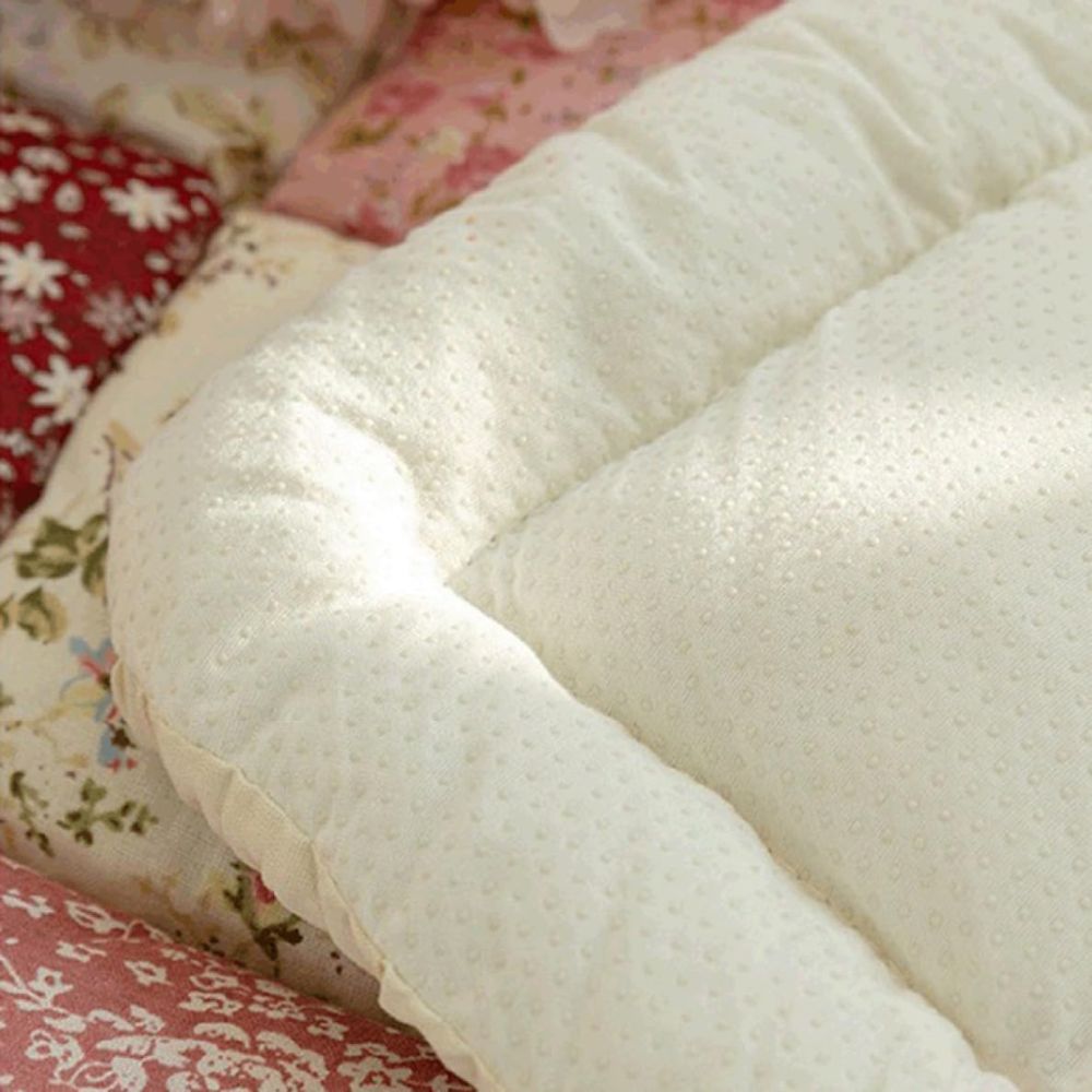 BowLift | Floral Bloom Quilted Sofa Cover
