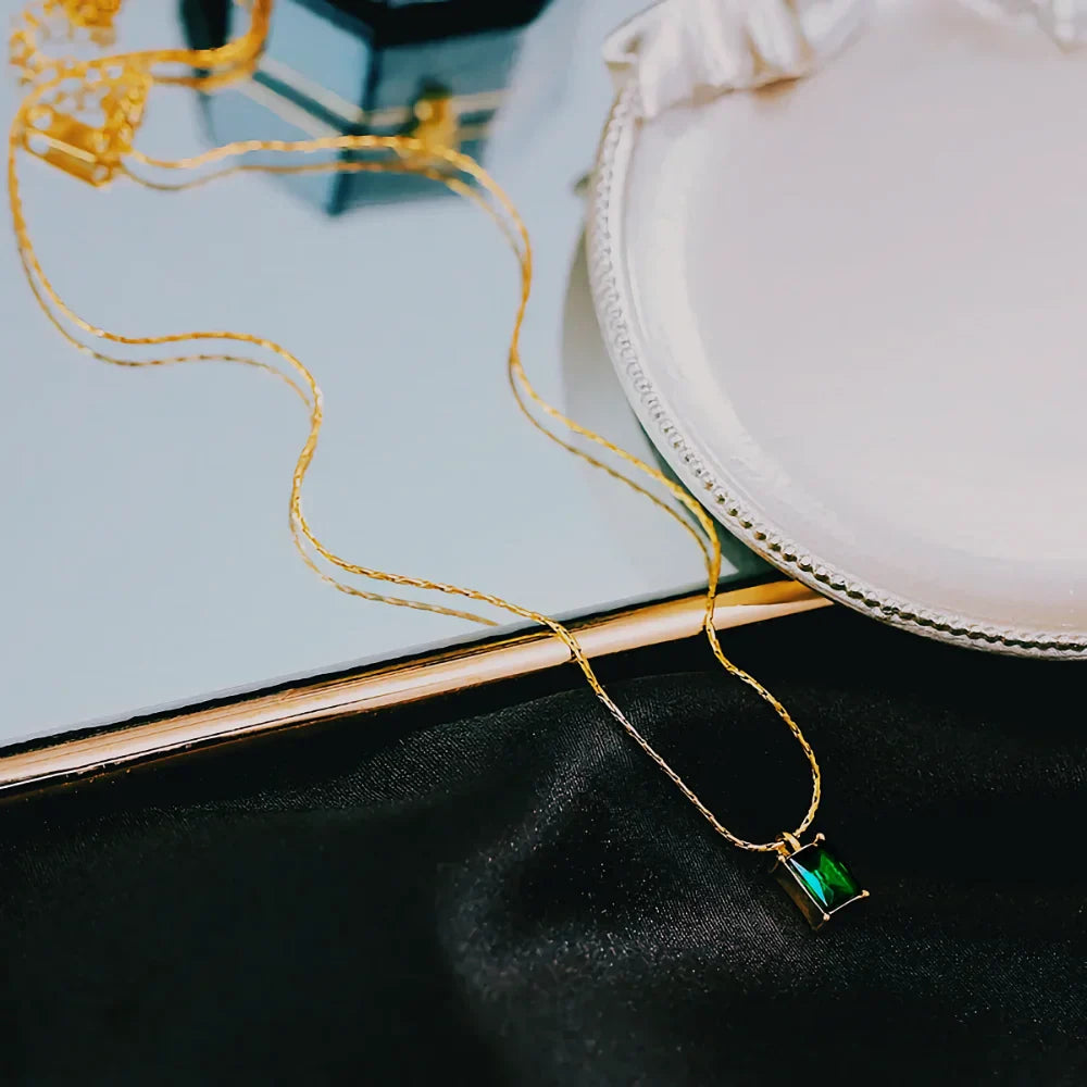 BowLift | Dainty Aurora Necklace