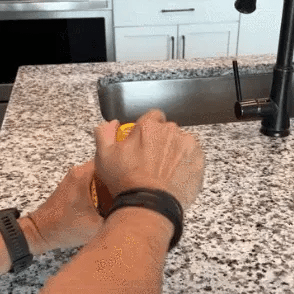 Electric automatic glass opener | Bowlift