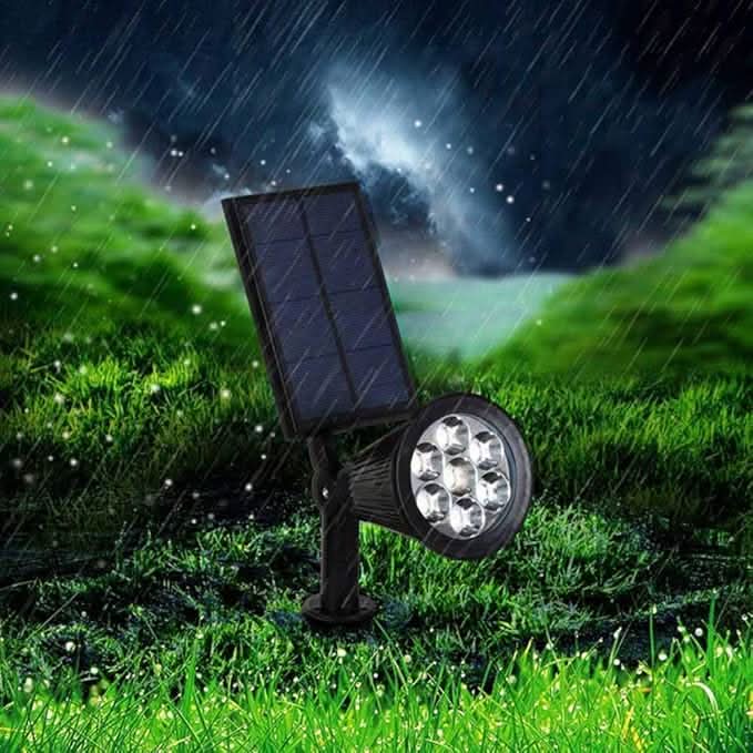 BowLift | SunSpot Solar Garden Spotlight with Color-Changing LEDs