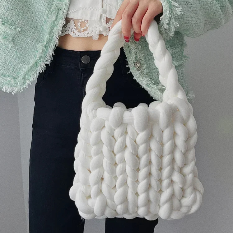 BowLift | KnitCarry Stylish Carry Freedom