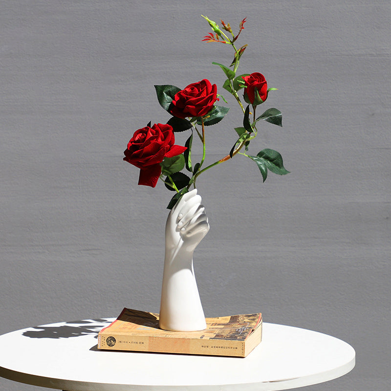 BowLift | Gibbar Vase