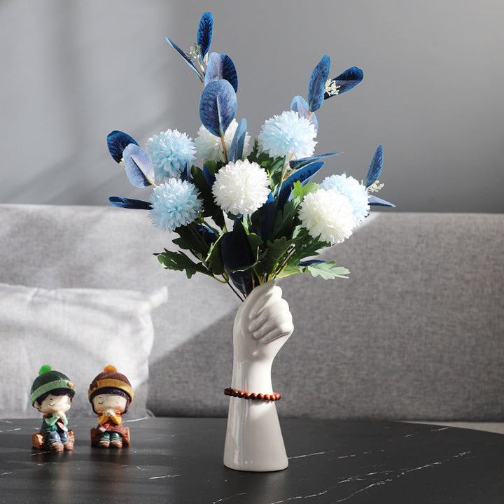 BowLift | Gibbar Vase