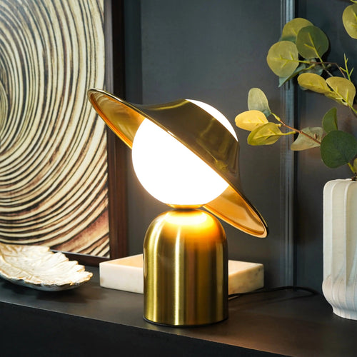 BowLift | Elegant Gold Table Lamp With LED, Scandinavian Design For Cozy Interior