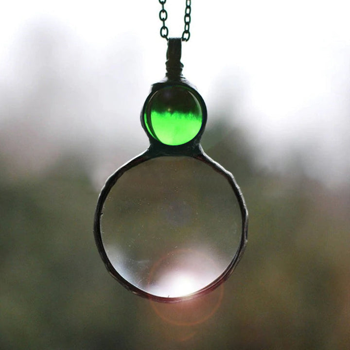 BowLift | Magnifying necklace