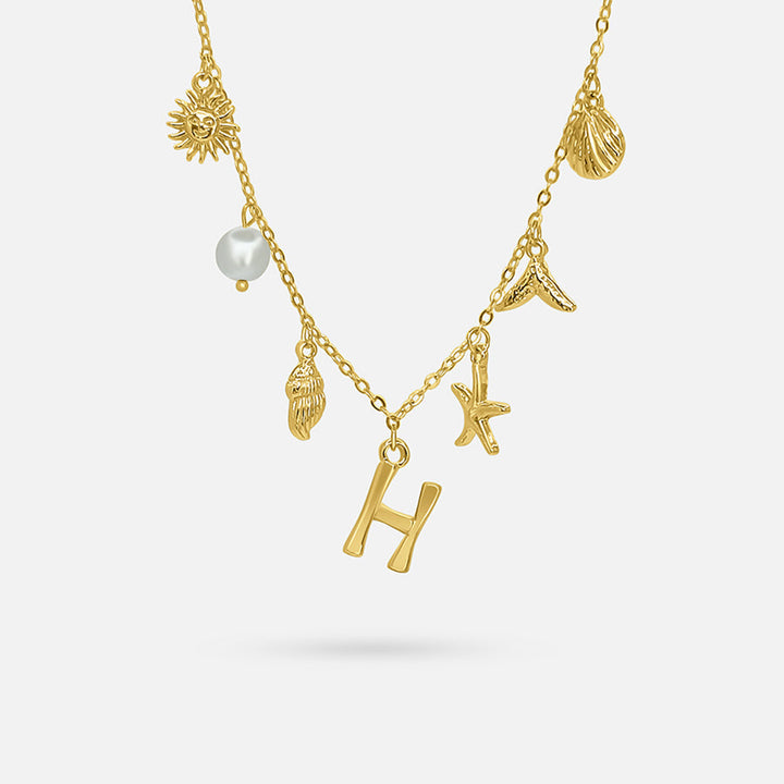 BowLift | Golden Letter Necklace – A personal highlight for your style