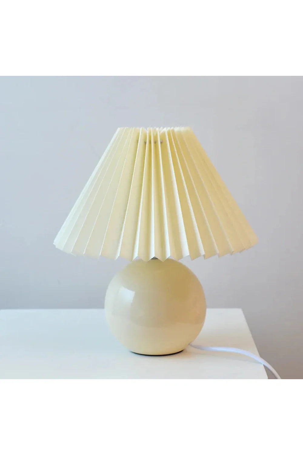Vintage Folding Table Lamp | Bowlift