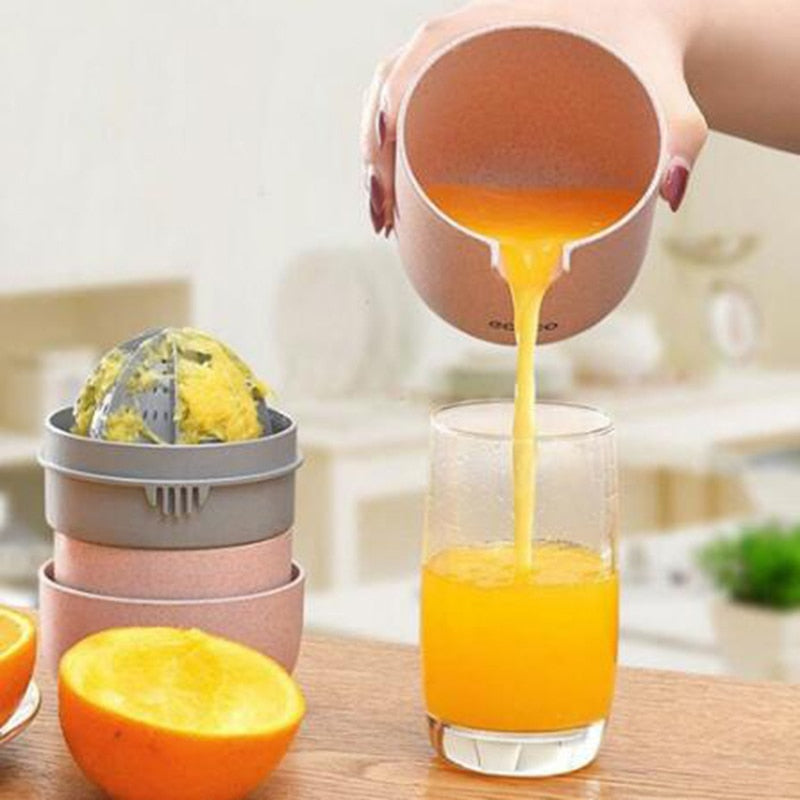 JuicySqueeze Juicer – Anti-slip and Modern Design Bowlift