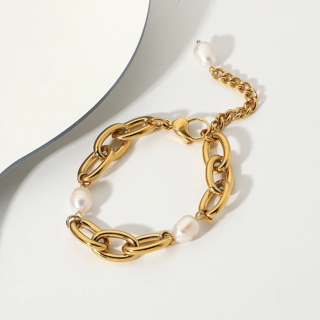 BowLift | 18k Chunky Paperclip Pearl Accented Bracelet