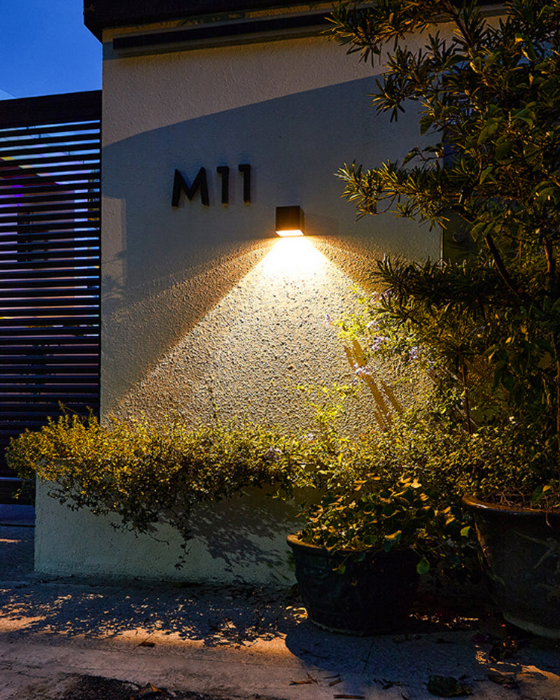 BowLift | GlowBeam – Elegant Outdoor Wall Lamp for Mood Lighting