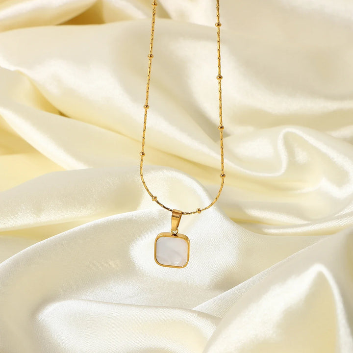 BowLift | Dainty Shell Square Satellite Chain Necklace