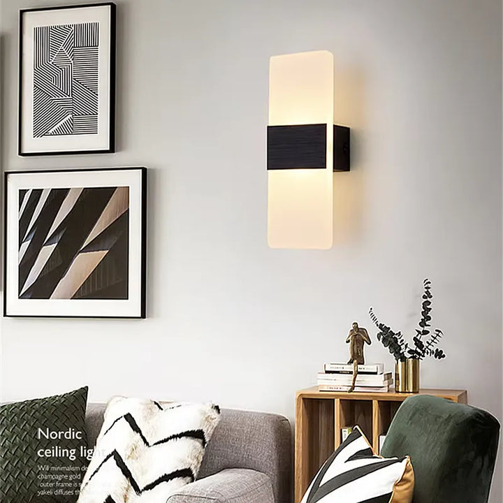 BowLift | SoftBeam – Streamlined Wall Lamp Perfect for Bedrooms