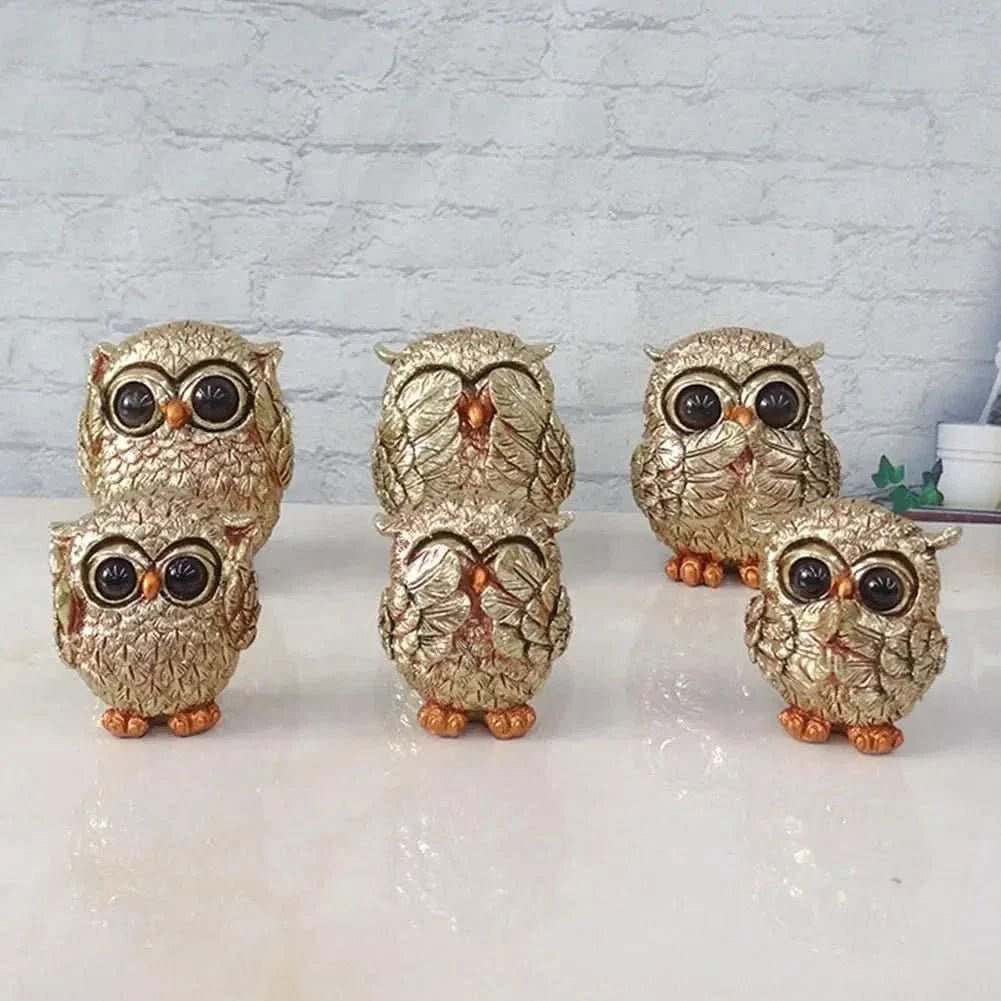 BowLift | OWLUXE – Decorative sculpture in antique gold, handmade owl figure "See nothing, hear nothing, say nothing
