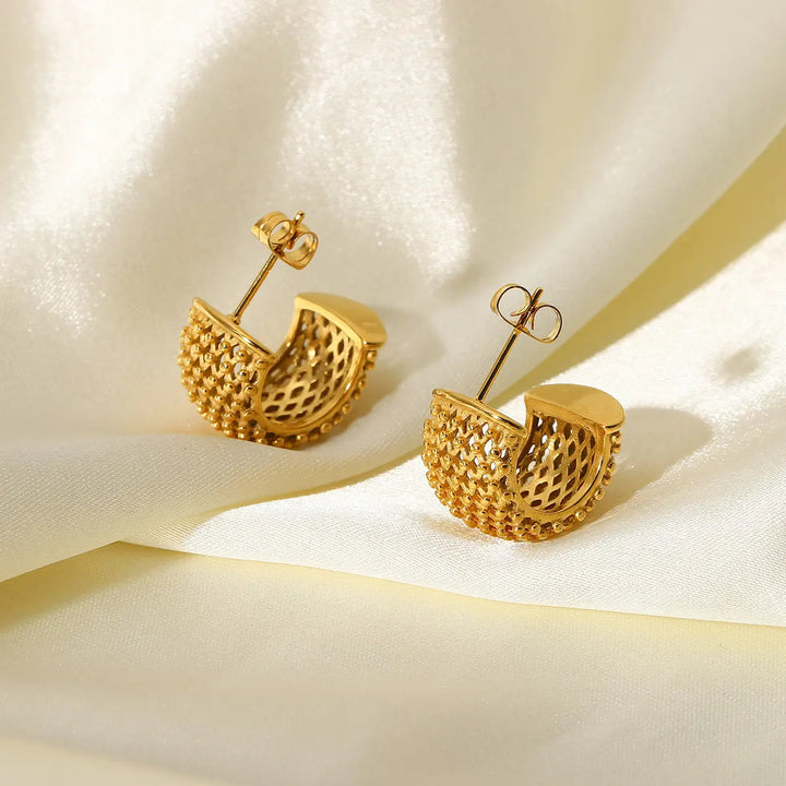 BowLift | 18k Mesh C Hoop Earrings