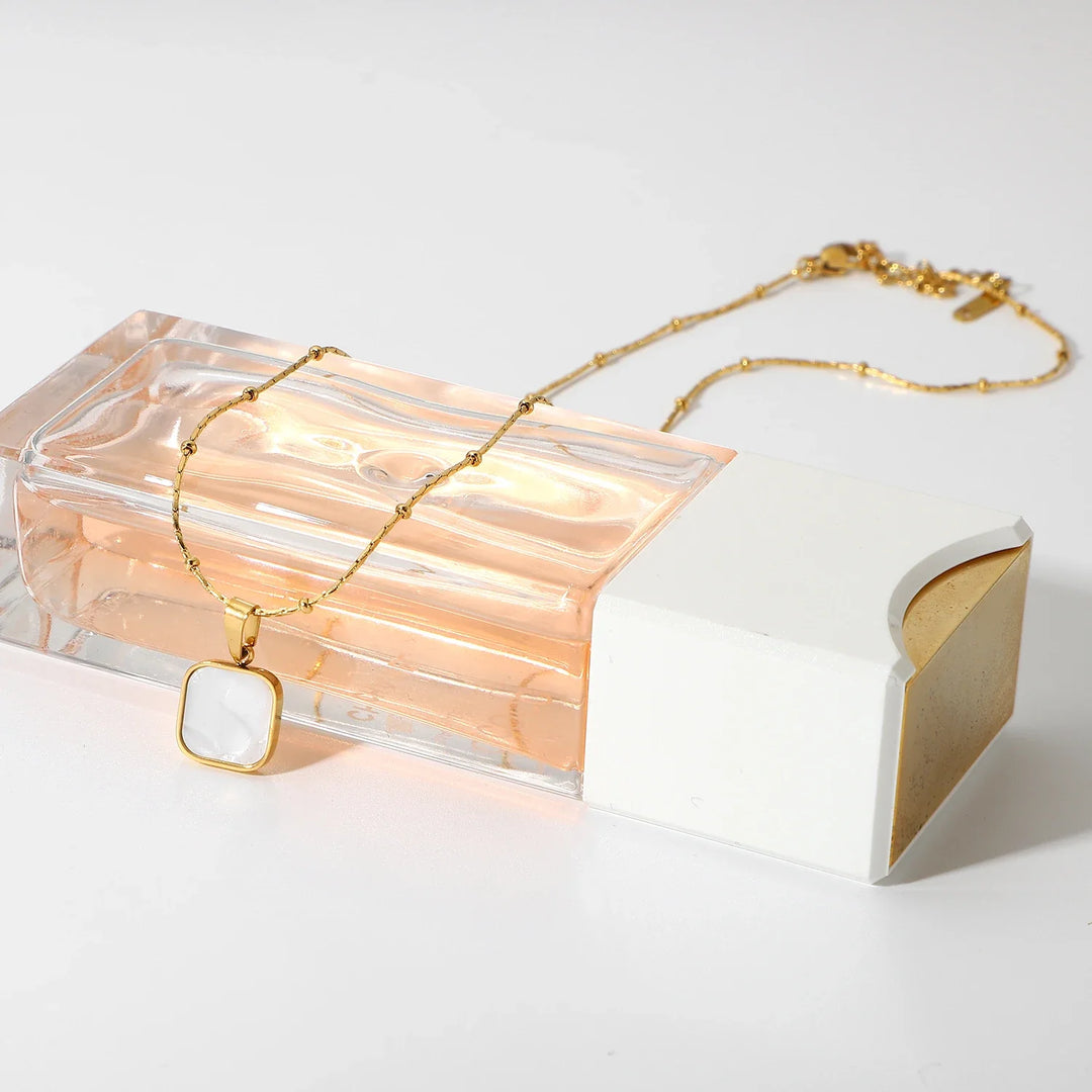 BowLift | Dainty Shell Square Satellite Chain Necklace