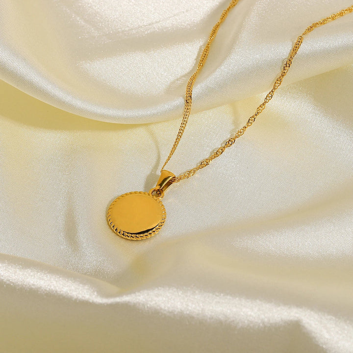 BowLift | 18k Dainty Textured Angel Pendant Necklace