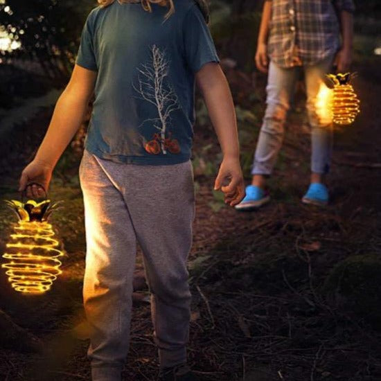 BowLift | Pineapple Solar Garden Lamp
