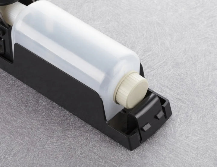 BowLift | Wall-mounted shower dispenser