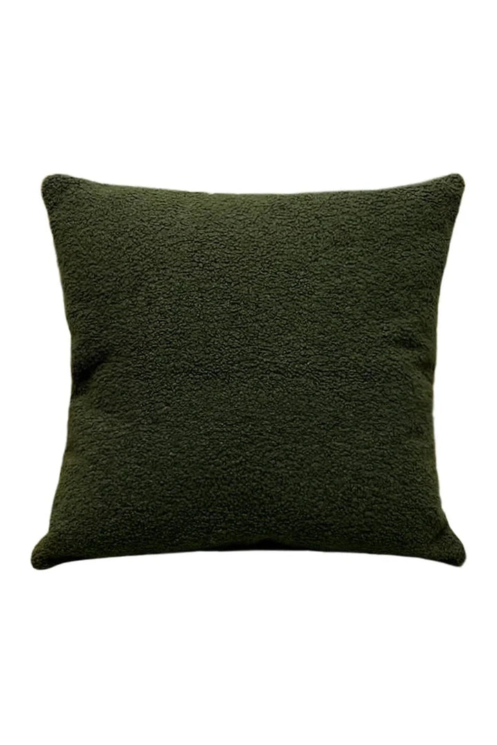 Cozy faux fur pillowcase | Bowlift