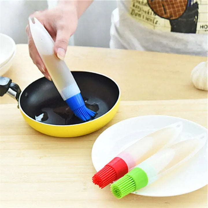 BowLift | Multipurpose Heat Resistant Oil Bottle Brush
