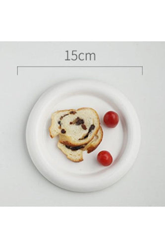 White ceramic plate | Bowlift