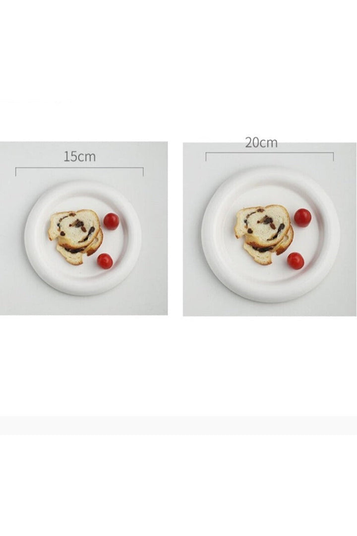 White ceramic plate | Bowlift
