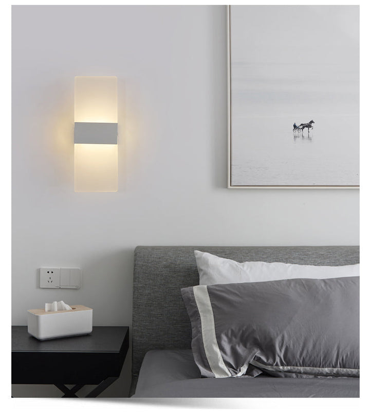 BowLift | SoftBeam – Streamlined Wall Lamp Perfect for Bedrooms