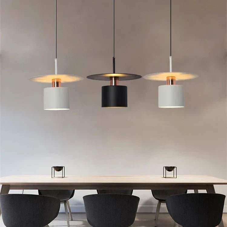 BowLift | Designer Lamp in the Form of a Line