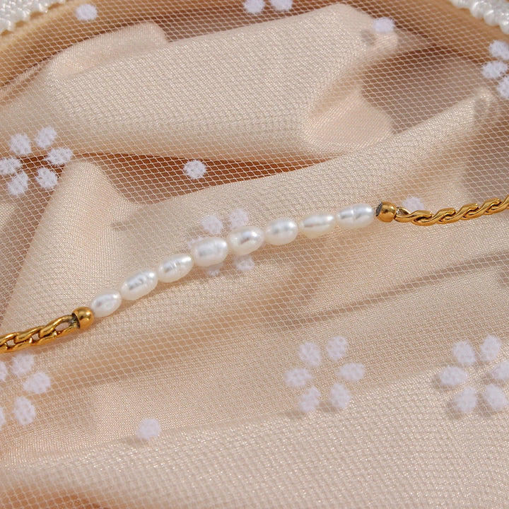 BowLift | Classic Twist Pearl Circle Lock Bracelet