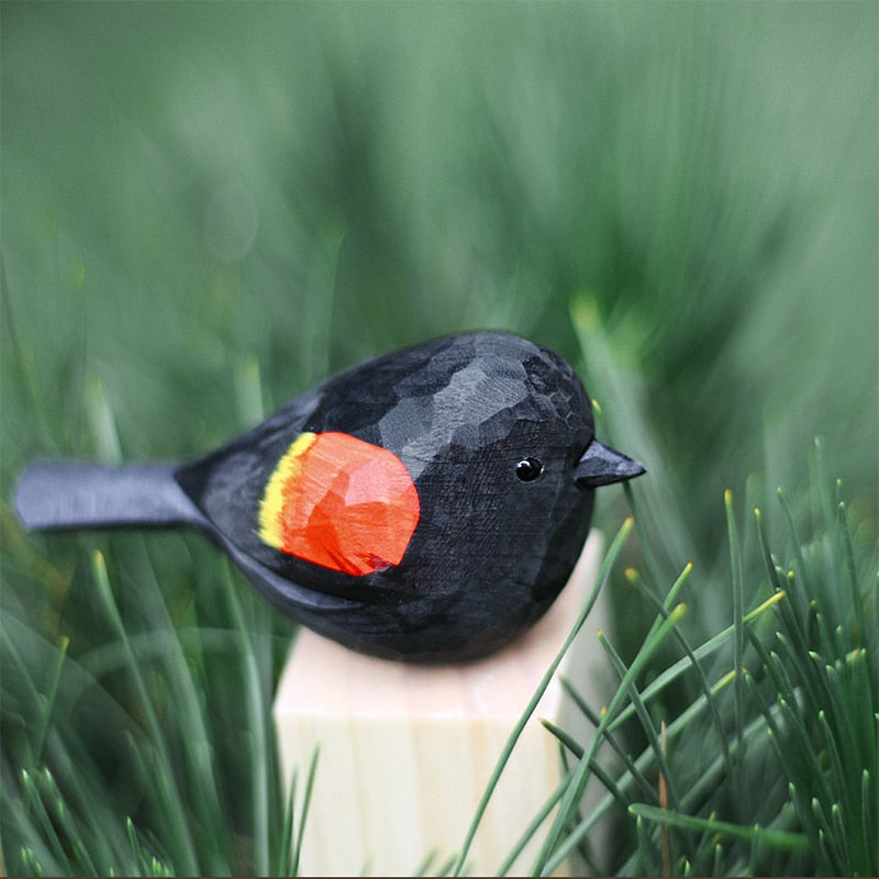 BowLift | NordicFeathers - Elegant Wooden Bird Figurines